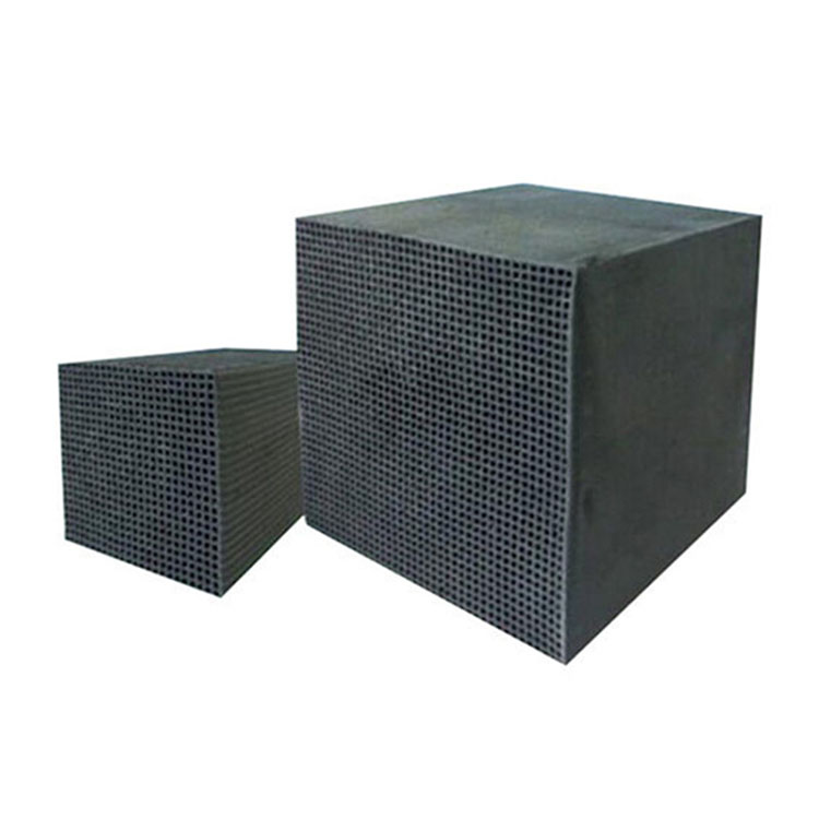 ������C����̿